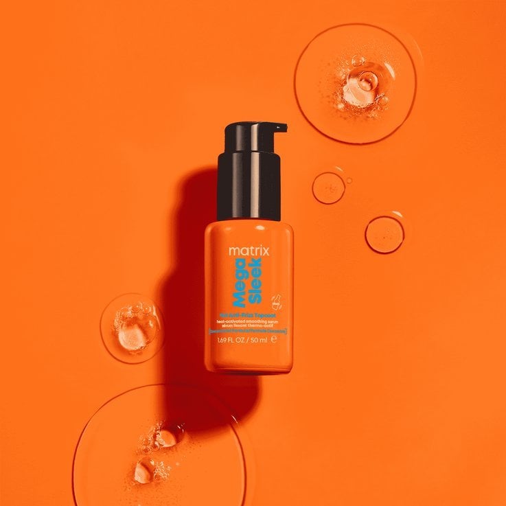 Matrix 2025 Mega Sleek Top Coat Formula Circles