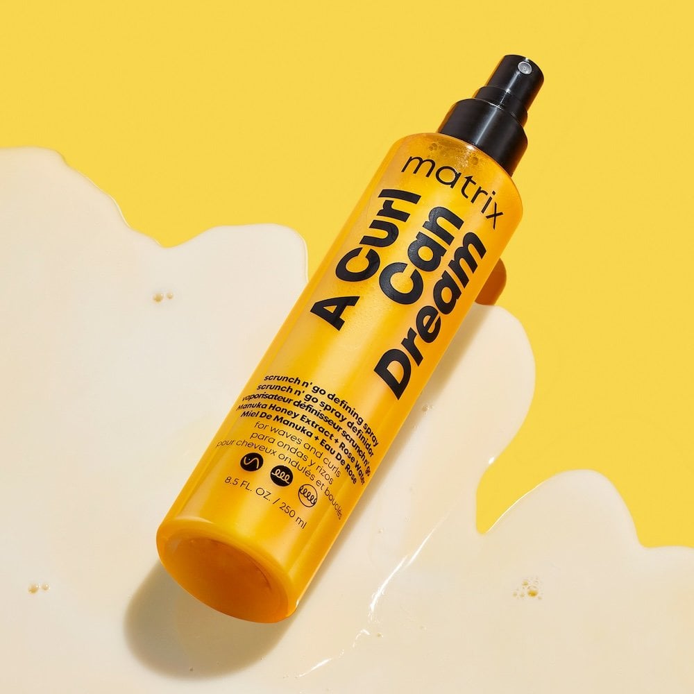 A Curl Can Dream Scrunch N Go Defining Spray For Waves and Curls Écrire un commentaire